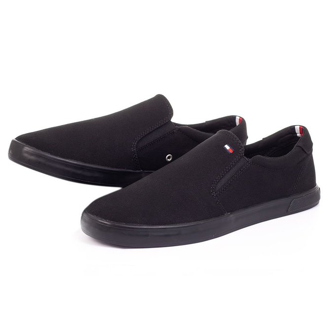 TOMMY HILFIGER BUTY MĘSKIE TRAMPKI ICONIC SLIP ON SNEAKER BLACK FM0FM00597 0GK