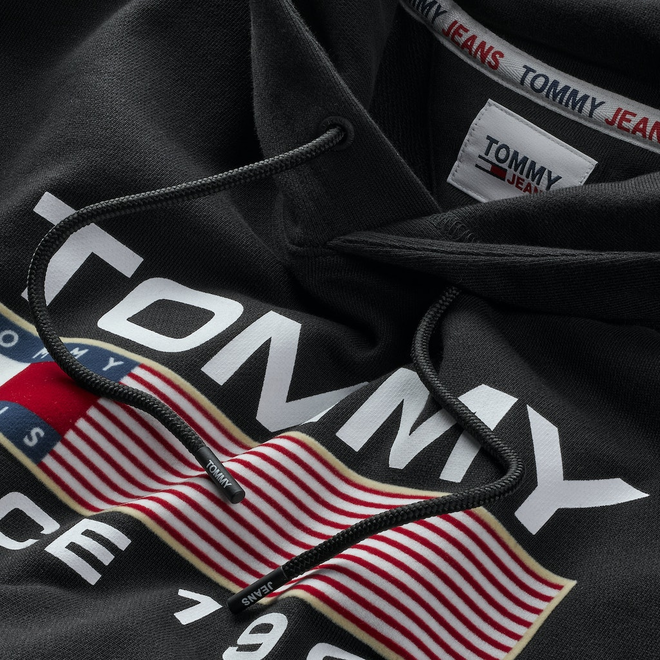 TOMMY HILFIGER BLUZA MĘSKA TJM REG ATHLETIC LOGO HOODIE CZARNA DM0DM15009 BDS