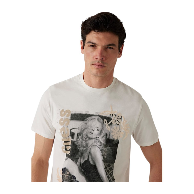 GUESS KOSZULKA MĘSKA T-SHIRT SS BSC MOVIE GUESS ECRU M5GI33KBW41 G018