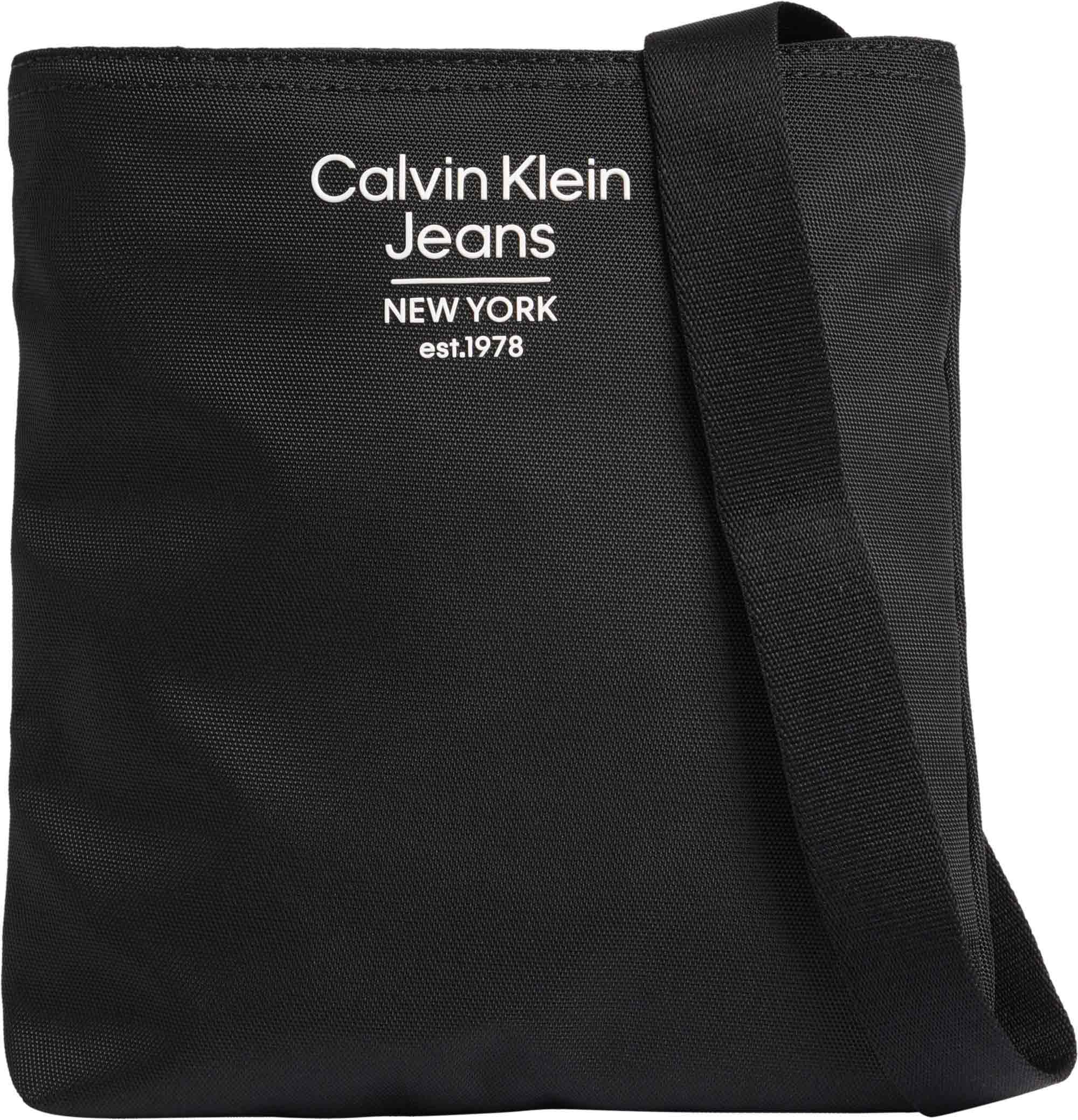 CALVIN KLEIN TORBA LISTONOSZKA SPORT ESSENTIALS FLAT PACK 18EST CZARNA ...